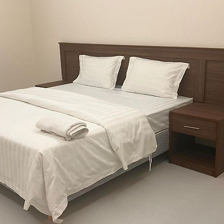 ريزا الفندقية Reeza Suites Al-Hobar Kültér fotó